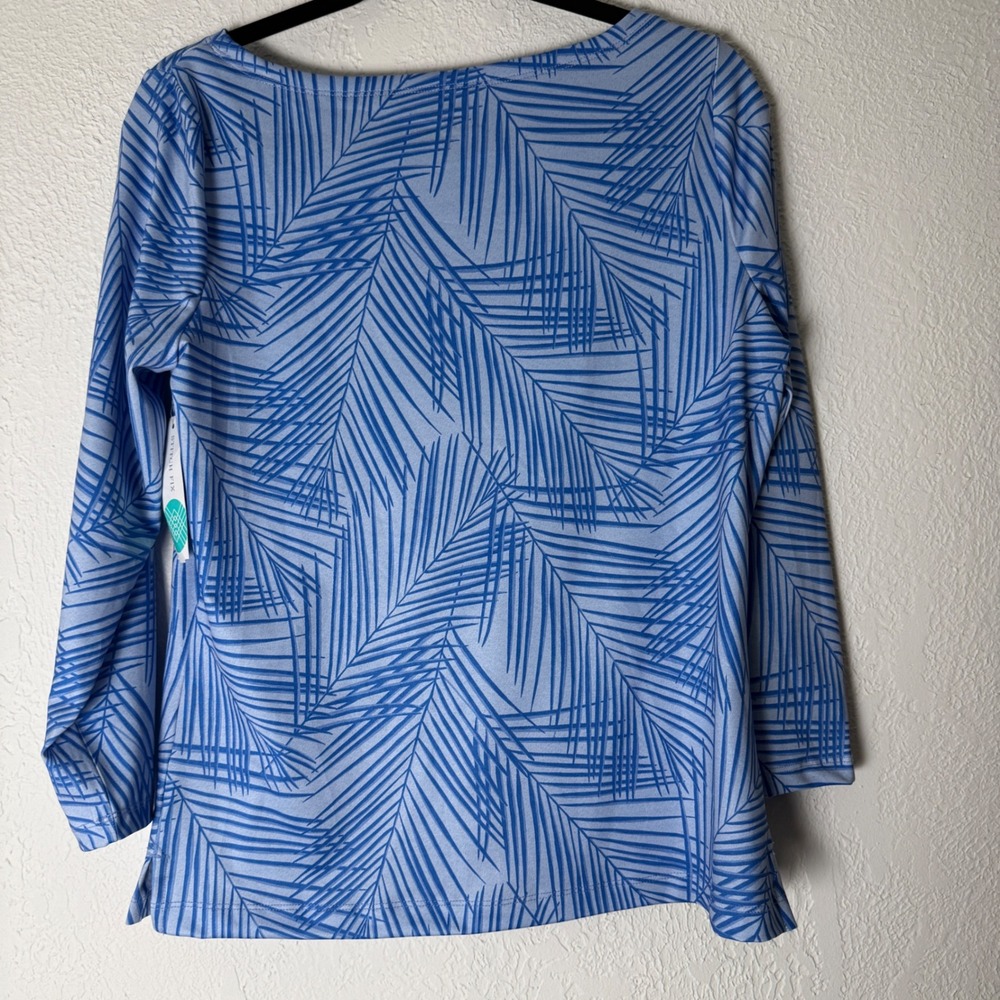 NEW Vineyard Vines Womens M Blue Palm Frond Print Performance Boat Neck Top